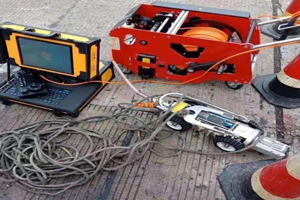 花山CCTV管道检测机器人